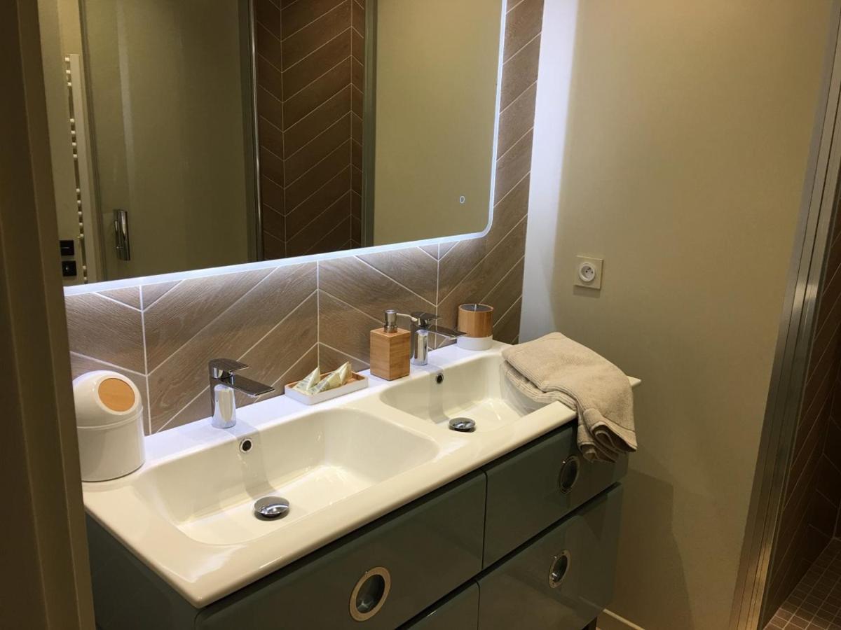 Domaine Du Pont Salmois Bed & Breakfast Neuil ภายนอก รูปภาพ