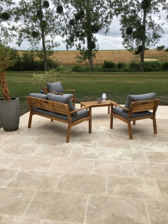 Domaine Du Pont Salmois Bed & Breakfast Neuil ภายนอก รูปภาพ